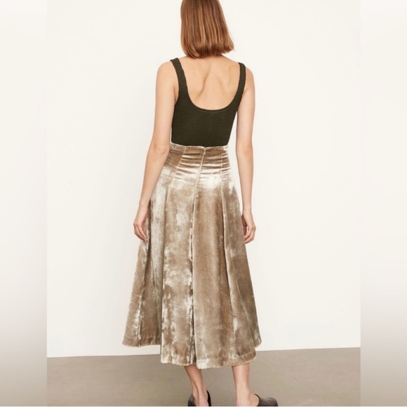 VINCE velvet purl edge paneled slip skirt in oak stone Size:6 STYLE V800430749 - Picture 2 of 16
